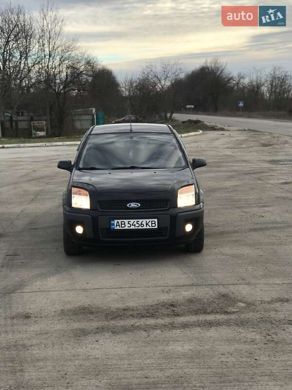 Хэтчбек Ford Fusion 2007 в Тульчине