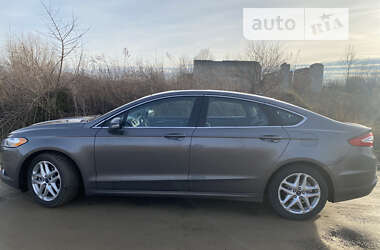 Седан Ford Fusion 2013 в 