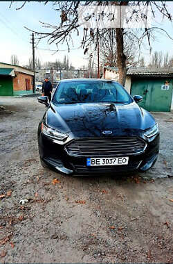 Седан Ford Fusion 2014 в Львові