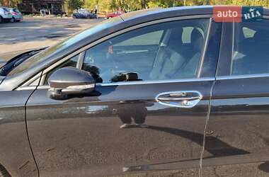 Седан Ford Fusion 2013 в Александрие