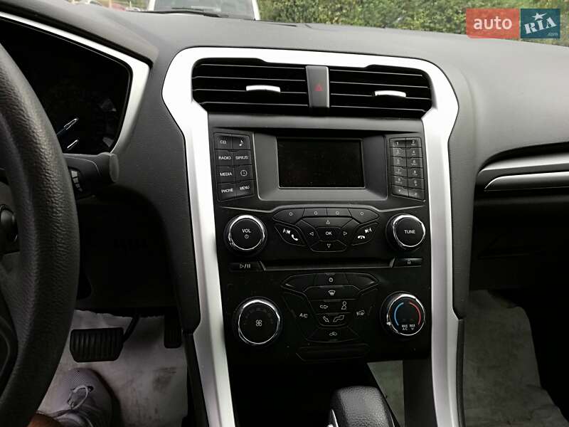 Седан Ford Fusion 2013 в Александрие