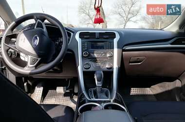 Седан Ford Fusion 2013 в Александрие