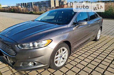 Седан Ford Fusion 2013 в Дрогобыче