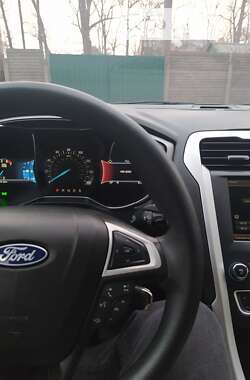 Седан Ford Fusion 2015 в Ирпене