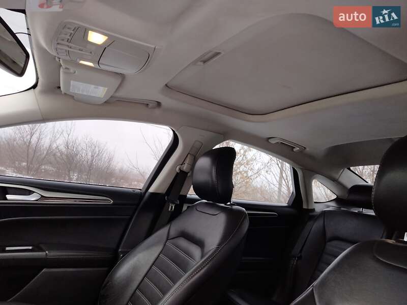 Седан Ford Fusion 2014 в Благовіщенську