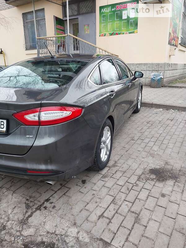 Седан Ford Fusion 2015 в Павлограде