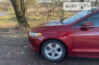 Седан Ford Fusion 2013 в Рівному