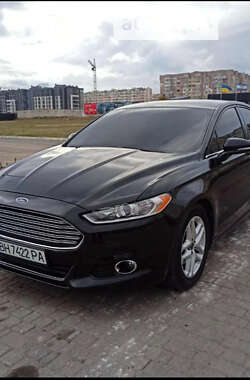 Седан Ford Fusion 2015 в Южном