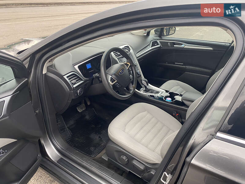 Седан Ford Fusion 2014 в Покрове