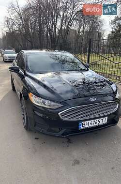 Седан Ford Fusion 2019 в Одесі