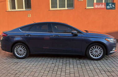 Седан Ford Fusion 2018 в 
