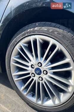Седан Ford Fusion 2015 в 