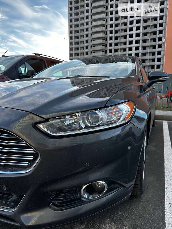 Ford Fusion 2015