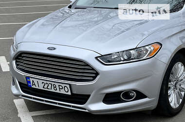 Седан Ford Fusion 2016 в Софиевской Борщаговке