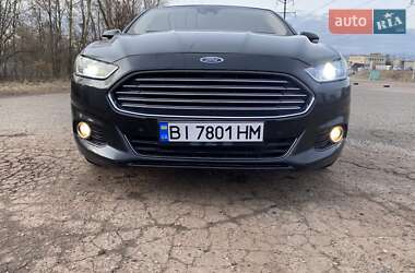 Седан Ford Fusion 2012 в 