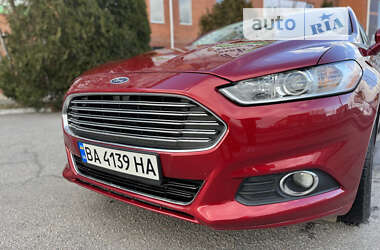 Седан Ford Fusion 2015 в Кропивницком