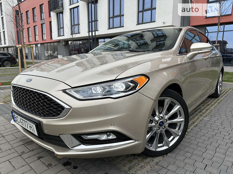 Седан Ford Fusion 2017 в Львове