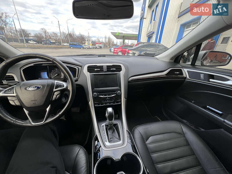 Седан Ford Fusion 2013 в Полтаві