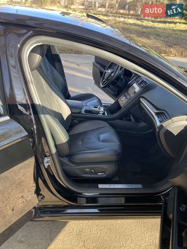 Седан Ford Fusion 2019 в Ровно