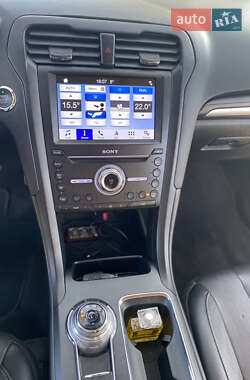 Седан Ford Fusion 2019 в Ровно