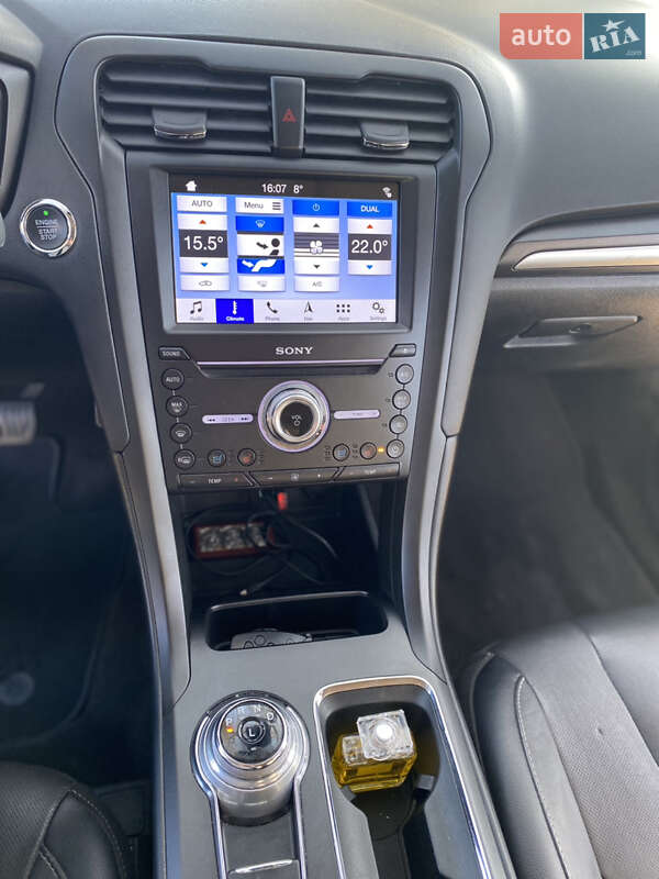 Седан Ford Fusion 2019 в Ровно