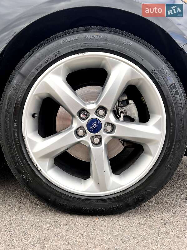 Седан Ford Fusion 2014 в Киеве