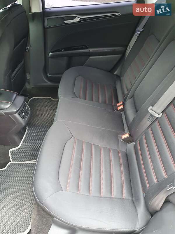 Седан Ford Fusion 2014 в Киеве
