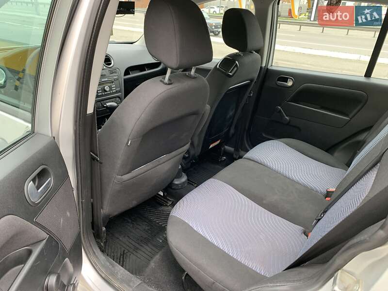 Хетчбек Ford Fusion 2011 в Києві