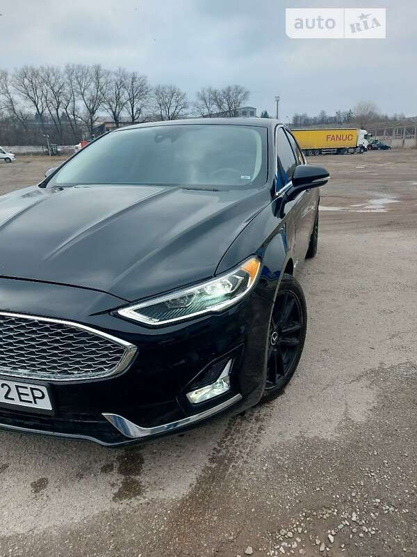 Седан Ford Fusion 2019 в Тернополе