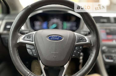 Седан Ford Fusion 2016 в Тернополі