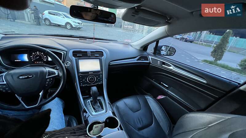 Седан Ford Fusion 2014 в Ужгороде