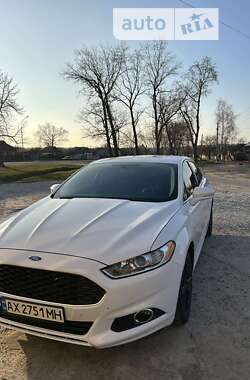 Седан Ford Fusion 2015 в Краснограде