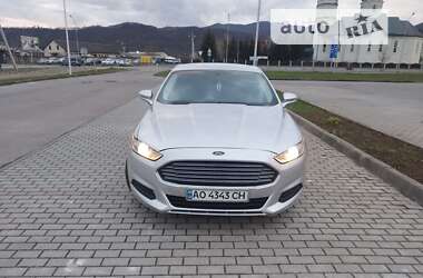 Седан Ford Fusion 2015 в Хусте