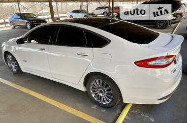 Седан Ford Fusion 2014 в Одесі