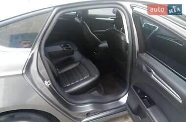 Седан Ford Fusion 2014 в 