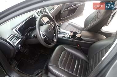Седан Ford Fusion 2014 в 