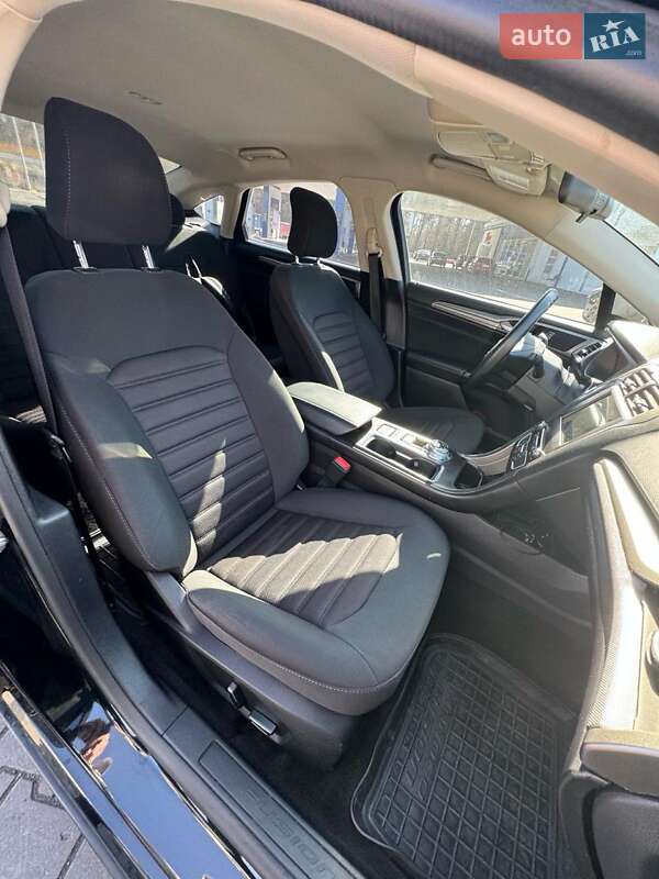 Седан Ford Fusion 2018 в Києві фото 23 Седан Ford Fusion 2018 в Києві