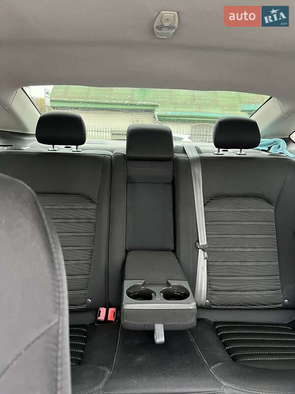 Седан Ford Fusion 2016 в Львові