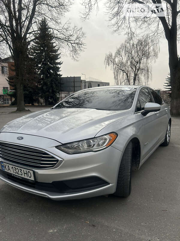 Седан Ford Fusion 2017 в Тернополі