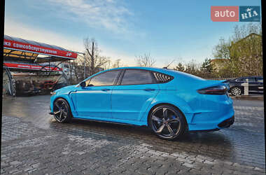 Седан Ford Fusion 2013 в Львове