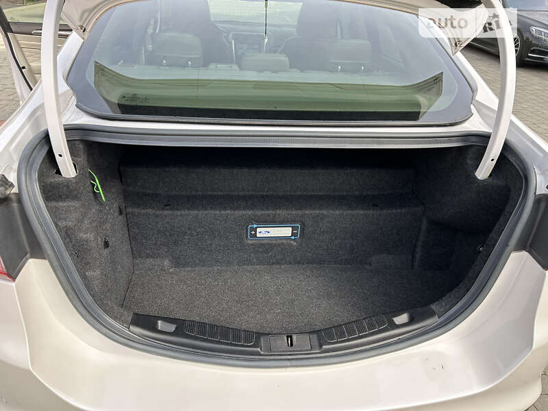 Седан Ford Fusion 2016 в Ивано-Франковске