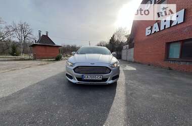 Седан Ford Fusion 2015 в Киеве