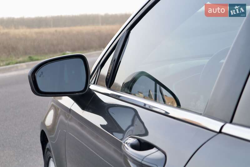 Седан Ford Fusion 2019 в Виннице