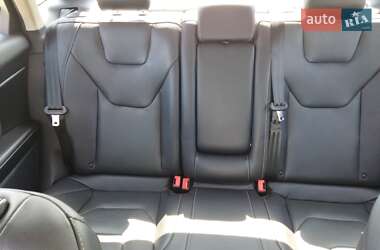 Седан Ford Fusion 2019 в 