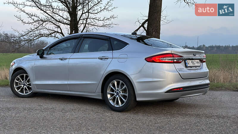 Седан Ford Fusion 2016 в Сквире