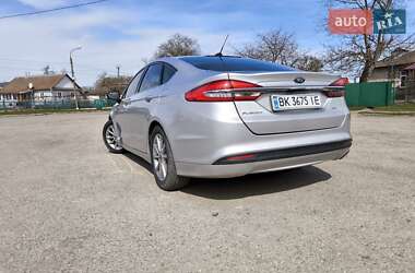 Седан Ford Fusion 2016 в Ізяславі