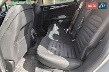 Седан Ford Fusion 2016 в Ізяславі