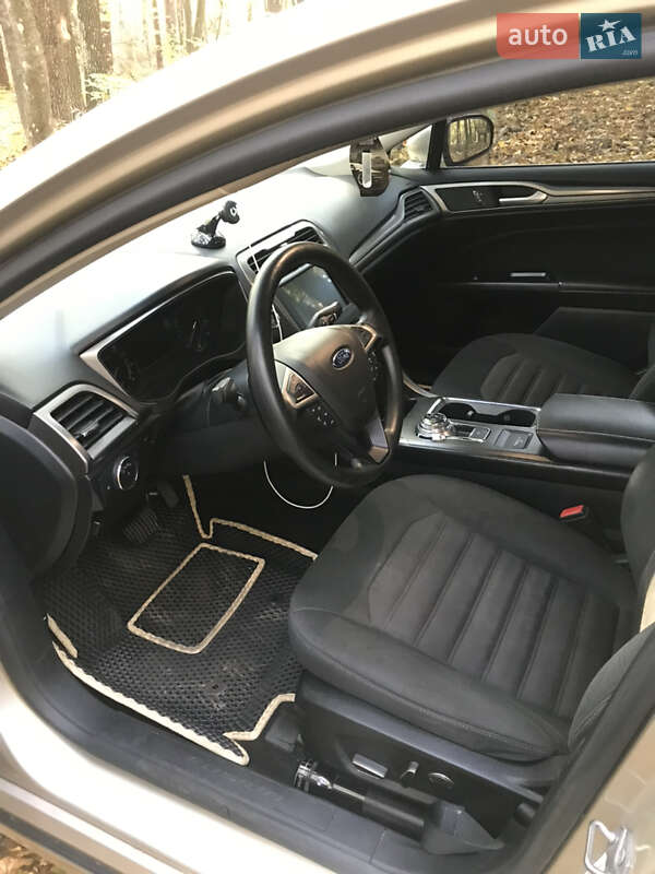 Седан Ford Fusion 2017 в Киеве фото 14 Седан Ford Fusion 2017 в Киеве