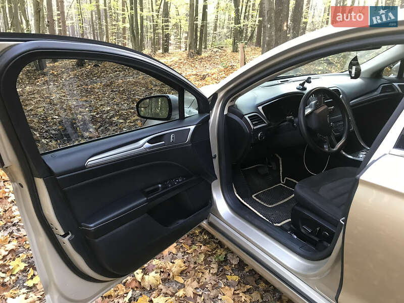 Седан Ford Fusion 2017 в Киеве фото 13 Седан Ford Fusion 2017 в Киеве