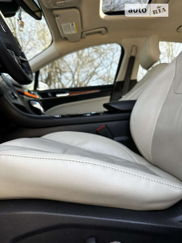 Седан Ford Fusion 2015 в Запорожье